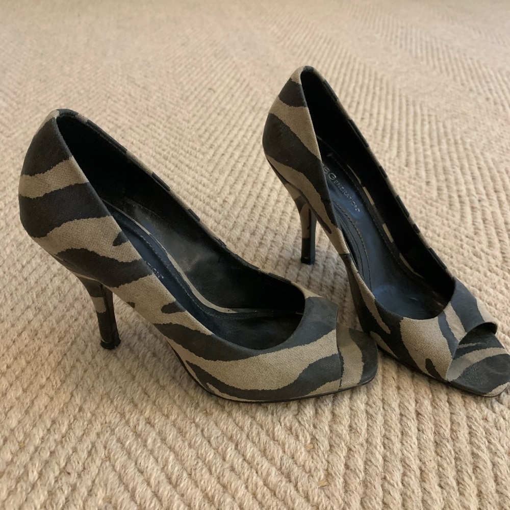 BCBGeneration 4” heels